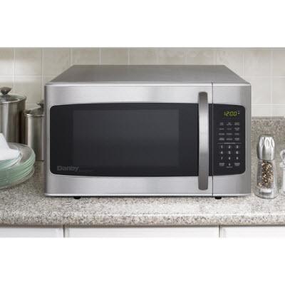 Danby 1.1 cu. ft. Countertop Microwave Oven DMW111KSSDDSP IMAGE 3