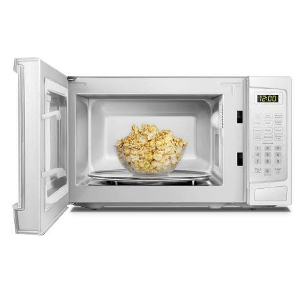 Danby 19-inch, 0.9 cu.ft. Countertop Microwave Oven with 6 Convenient Auto Cook Options DBMW0920BWW IMAGE 5